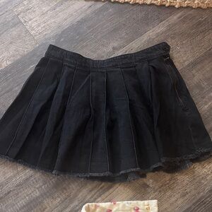 Gap Black Denim Pleated Mini Skirt - Women's Casual Skater Style